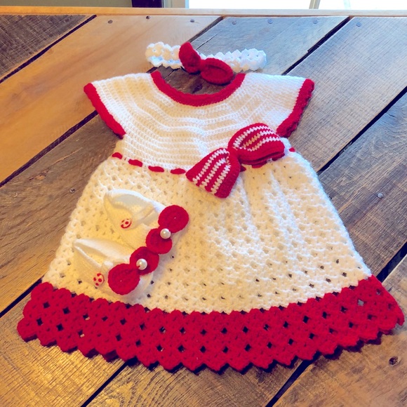 Handmade knitted red & white Dress with matching booties & headband - Picture 1 of 11